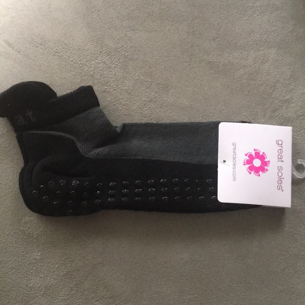 NWT Great Soles ‘Karina Ultra Sport Grip’ socks